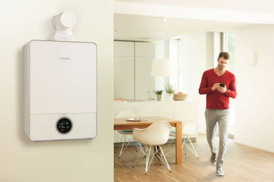 Condens 9000i von Bosch - das Gas-Brennwertgerät mit prämiertem Design und smarter Bedienung.